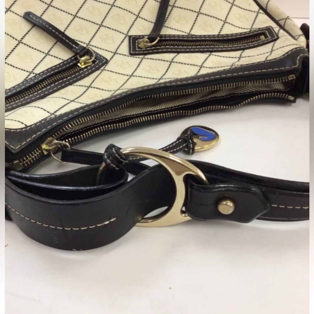 Dooney and Bourke Cream And Black Leather Monogram Hobo Handbag Vintage - Picture 6 of 6